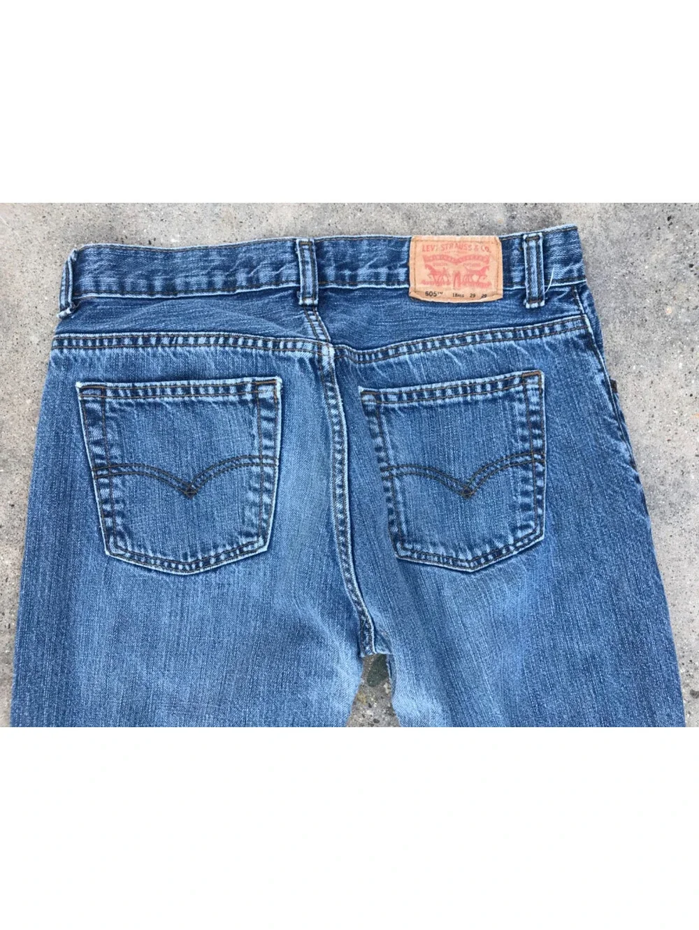 Levis 505 Mens Blue Denim Jeans 18 Regular 29x29 Med Wash Lite Fading no Tab